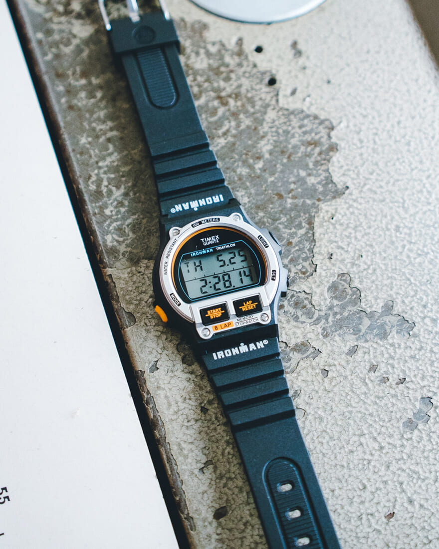 TIMEX IRONMAN®️ 8LAP 初代モデルを90sカラーで別注をかけた、 URBAN RESEARCH DOORS ブランド20周年記念モデルの時計