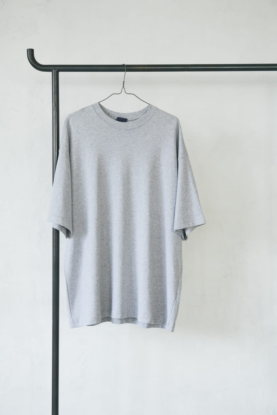 handvaerk NAVYのTシャツ