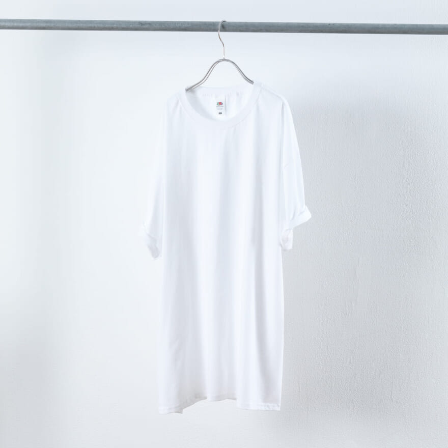 フルーツ オブ ザ ルームの白Tシャツ