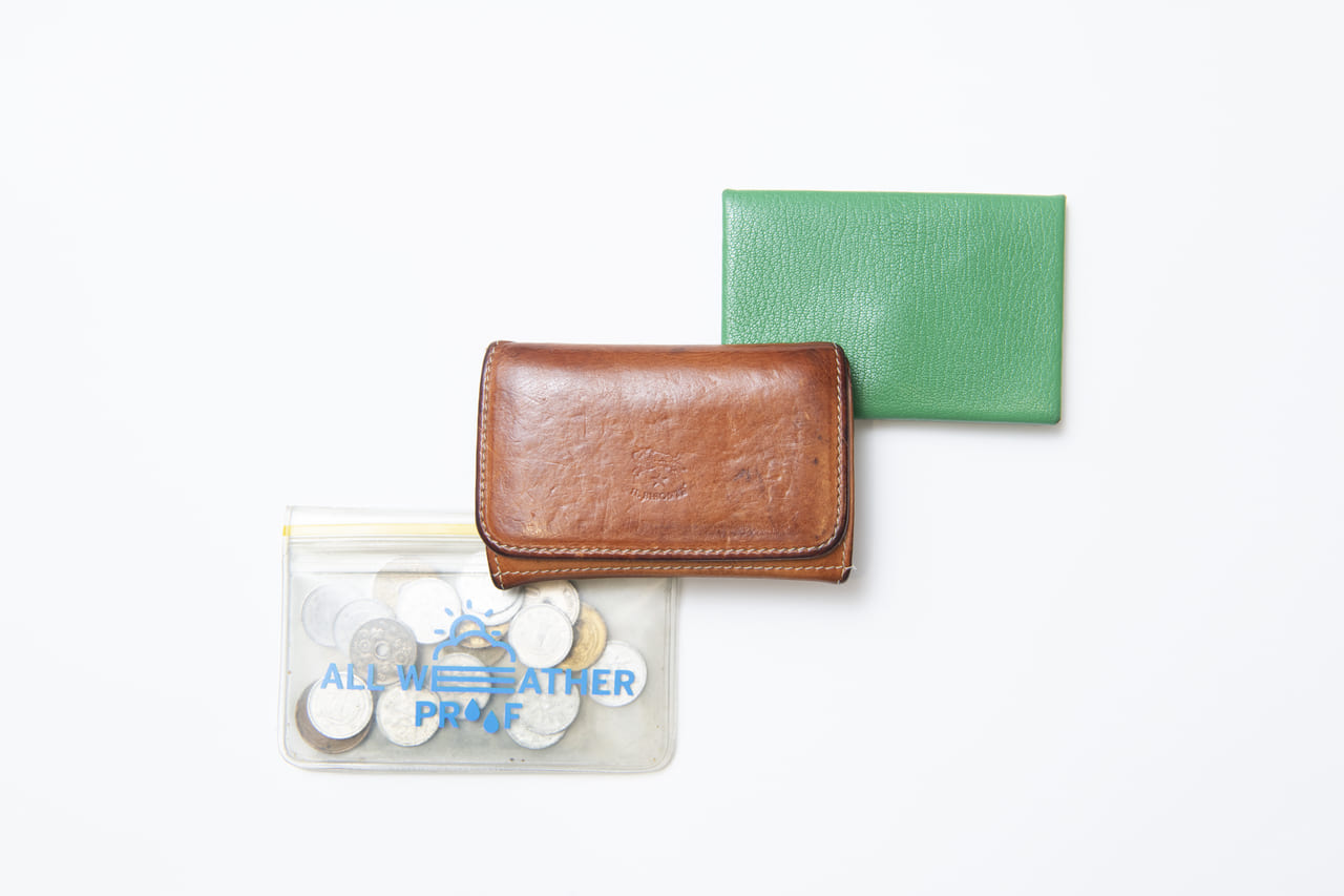 オール ウェザー プルーフのコインケース、イルビゾンテの財布、エルメスのカードケース