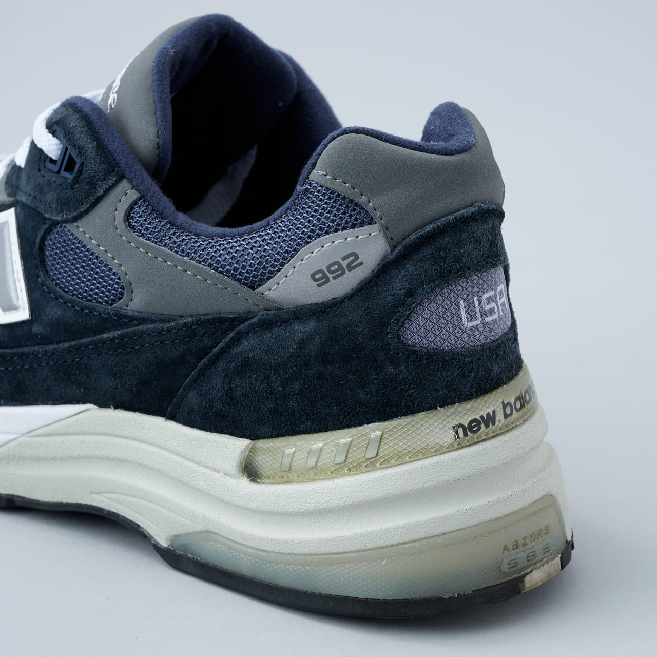 New Balance「992」のヒール