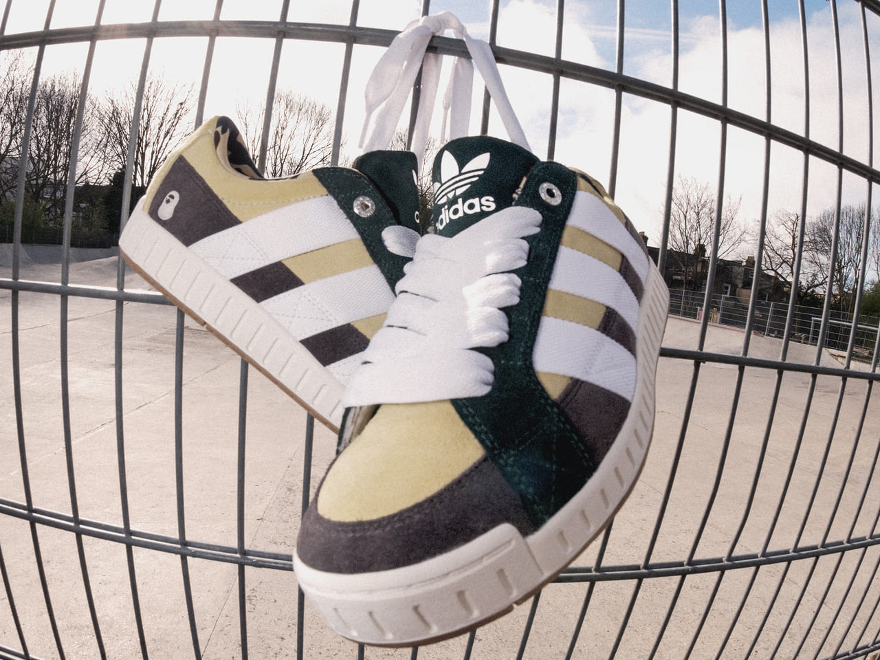 adidas Originals A BATHING APE® コラボ アディダス　ベイプ　コラボ　スニーカー　イメージビジュアル４