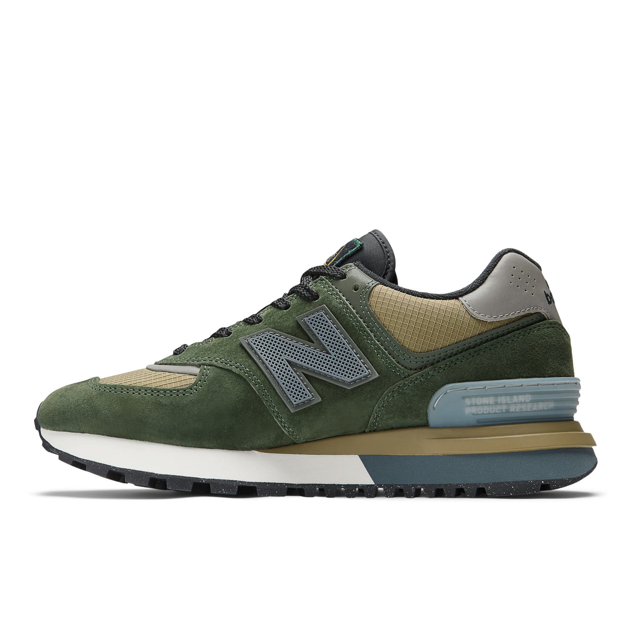 Stone Island（ストーンアイランド） New Balance （ニューバランス）コラボ　スニーカー　ダークグリーン　側面２