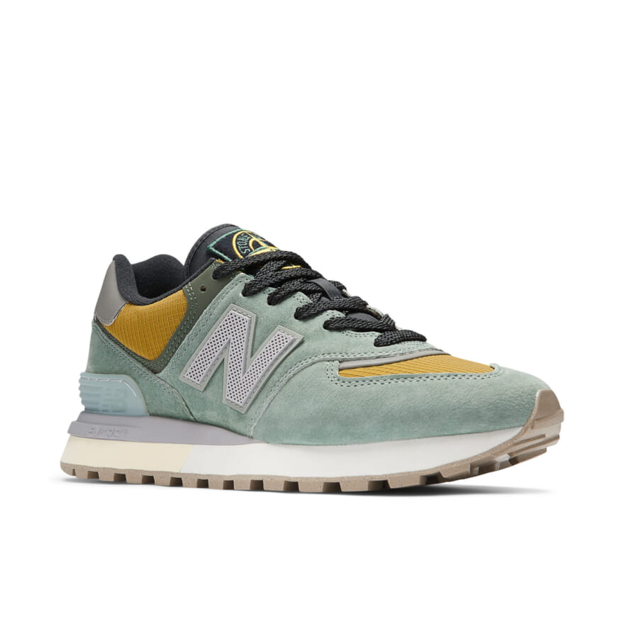 Stone Island（ストーンアイランド） New Balance （ニューバランス）コラボ　スニーカー　クレイグリーン　爪先