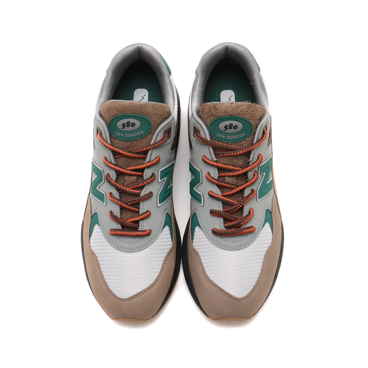 New Balance “MT580” atmos 別注カラー　俯瞰