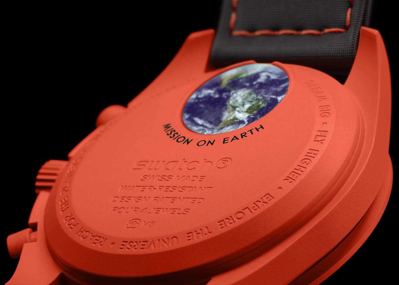 OMEGA オメガ コラボ　Swatch スウォッチ 3種類の新しい Bioceramic MoonSwatch MISSION ON EARTHウォッチ　レッド　裏面