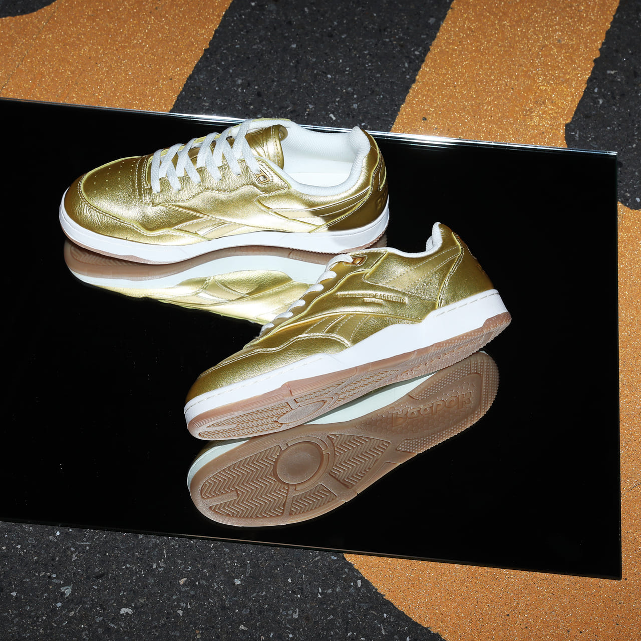 ENGINEERED GARMENTS × Reebokのコラボスニーカー「BB 4000 II」