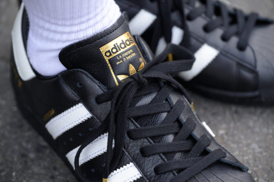 adidas Originals × atmos「SUPERSTAR 82 GTX」のシュータン