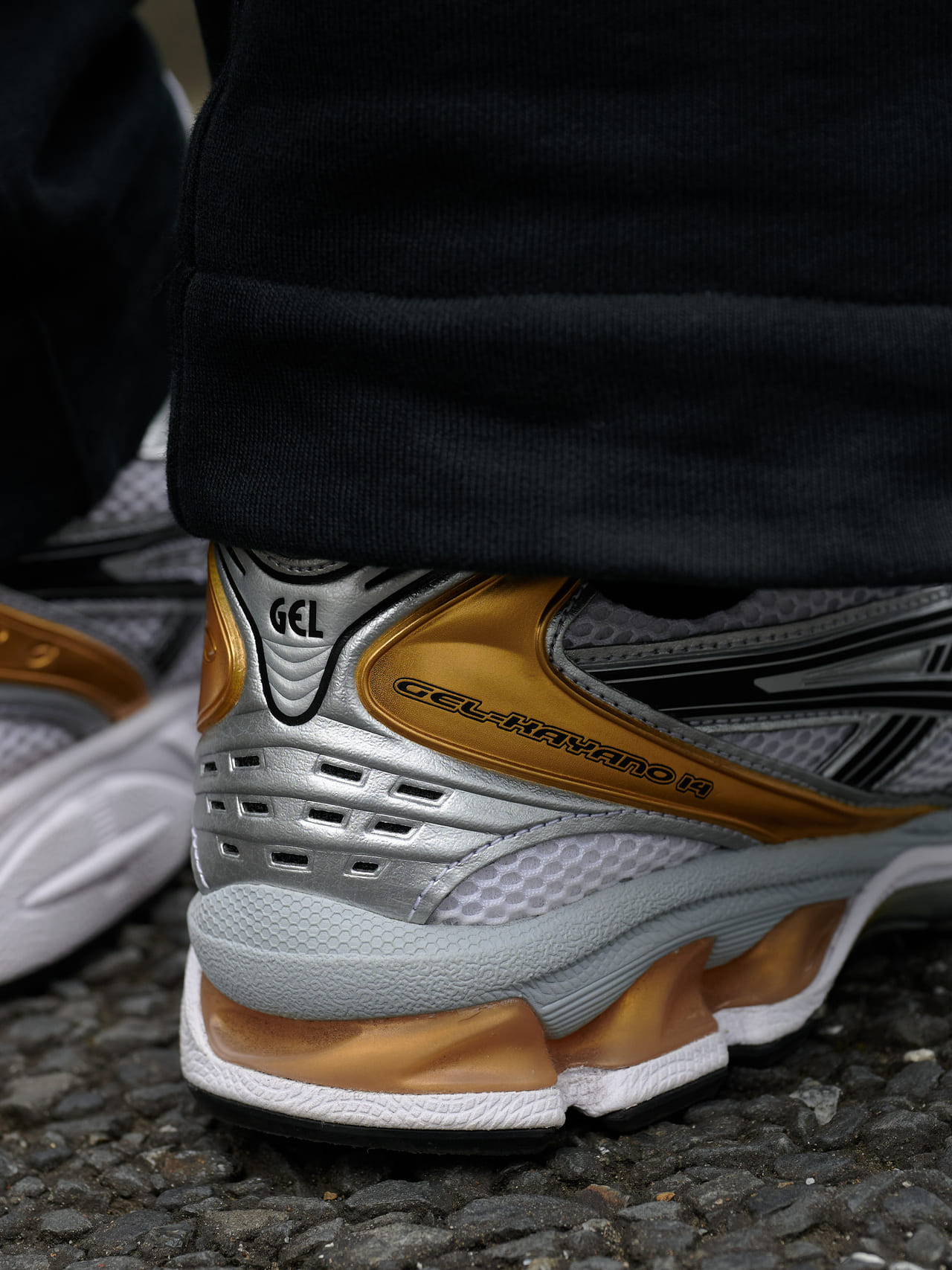 ASICS「GEL-KAYANO14」のヒールカウンター