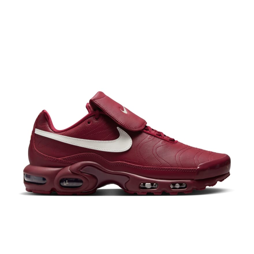 ナイキ NIKE AIR MAX PLUS TNPO　レッド　側面