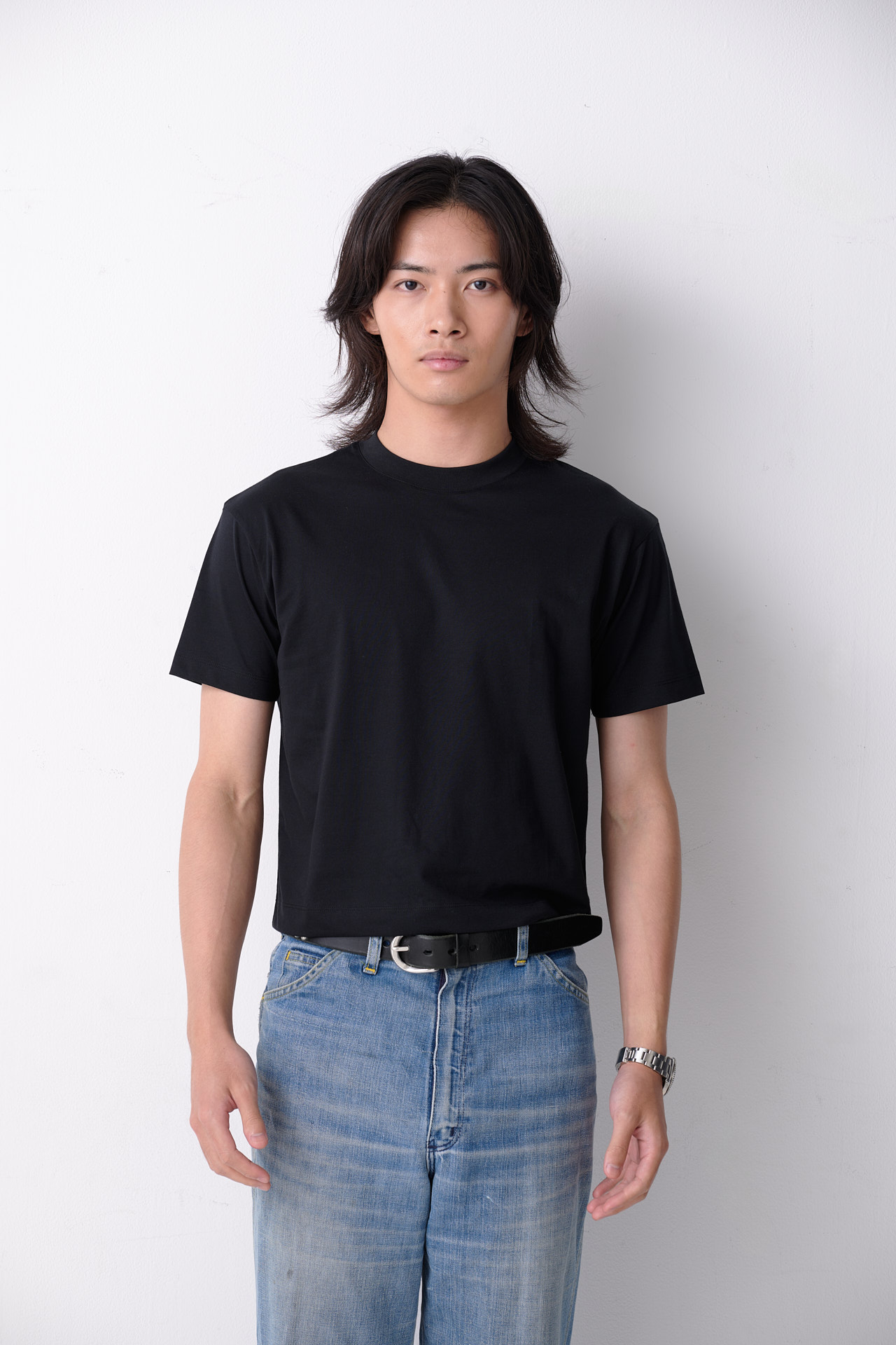 婦人 天竺編みクルーネック半袖Ｔシャツを服好きモデルが自腹購入＆本音レビュー　寄り