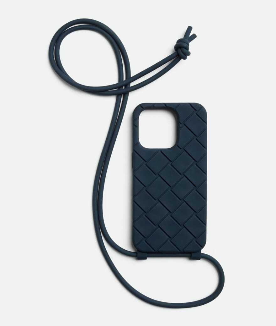 BOTTEGA VENETA(ボッテガ・ヴェネタ)　スマホ　ストラップ　ブラック