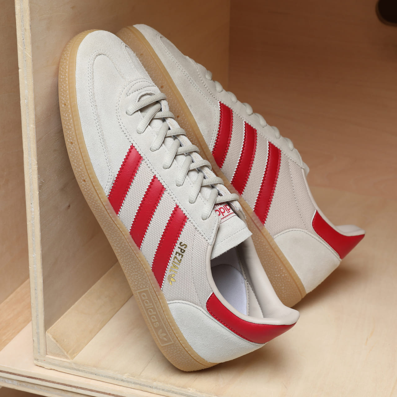 adidas「HANDBALL SPEZIAL」