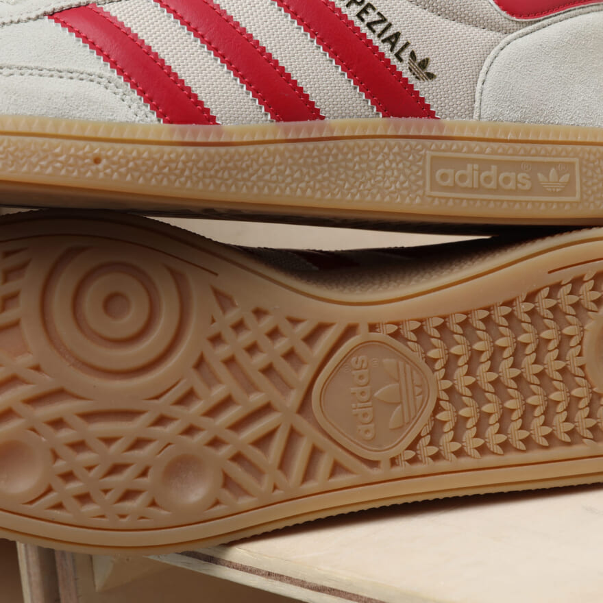 adidas「HANDBALL SPEZIAL」のソール