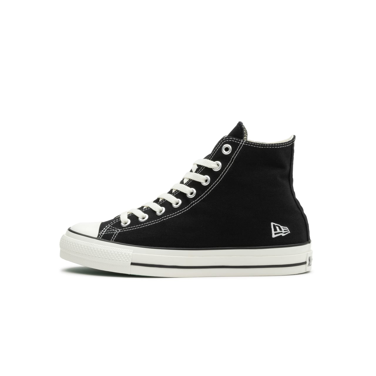 CONVERSE　ニューエラ　 2型　コラボレーションモデル　側面　ニューエラロゴ