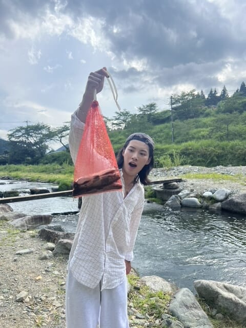 中塚凌空 ブログ　夏休み　川　釣り上げた魚