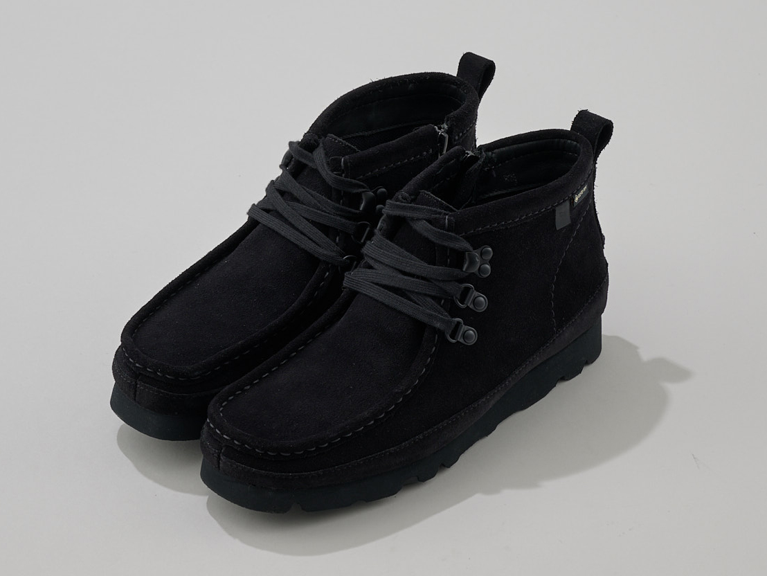 CLARKS ORIGINALS × DAIWA「ANGLER’S WALLABEE GTX SP」の新作黒スニーカー