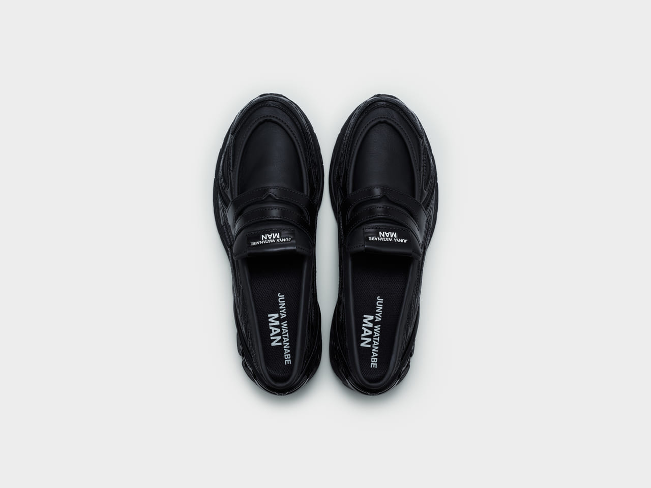 New BalanceとJUNYA WATANABE MANのコラボレーションスニーカー「New Balance 1906 Loafer」ブラック