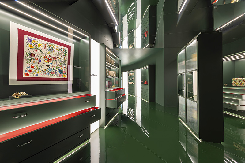 Gucci Cosmosの展示室「Time Maze」