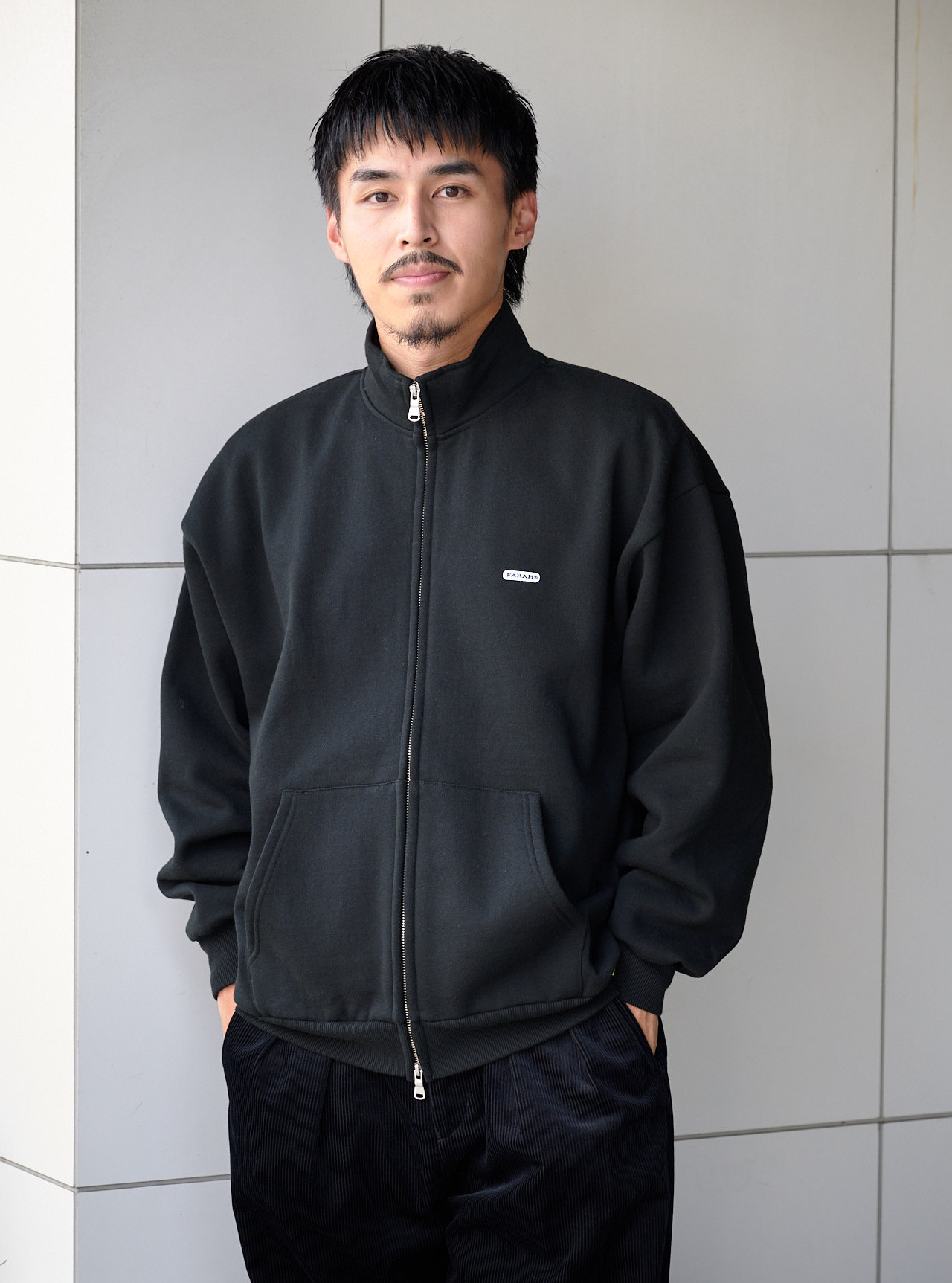 『別注』FARAH×UR　Potting LOGO FullZip Sweatを使った着こなし