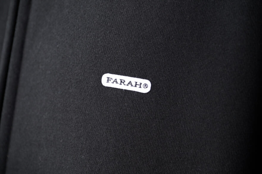 『別注』FARAH×UR　Potting LOGO FullZip Sweat　ロゴ部分