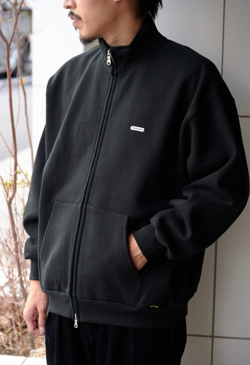  『別注』FARAH×UR　Potting LOGO FullZip Sweatを使った着こなし