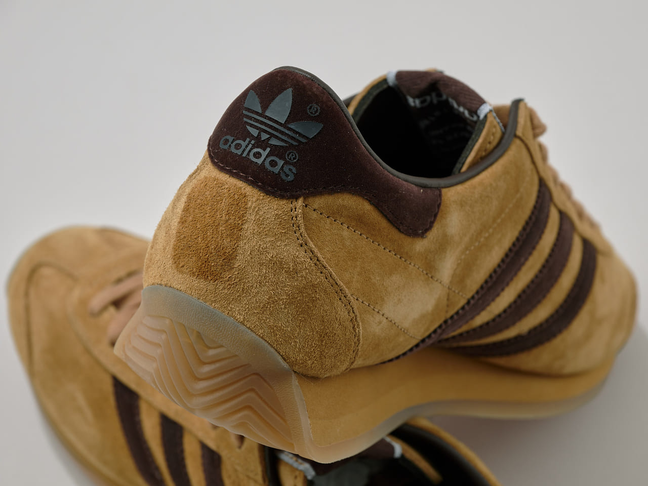 adidas Originalsの新作スニーカー「Country Japan」