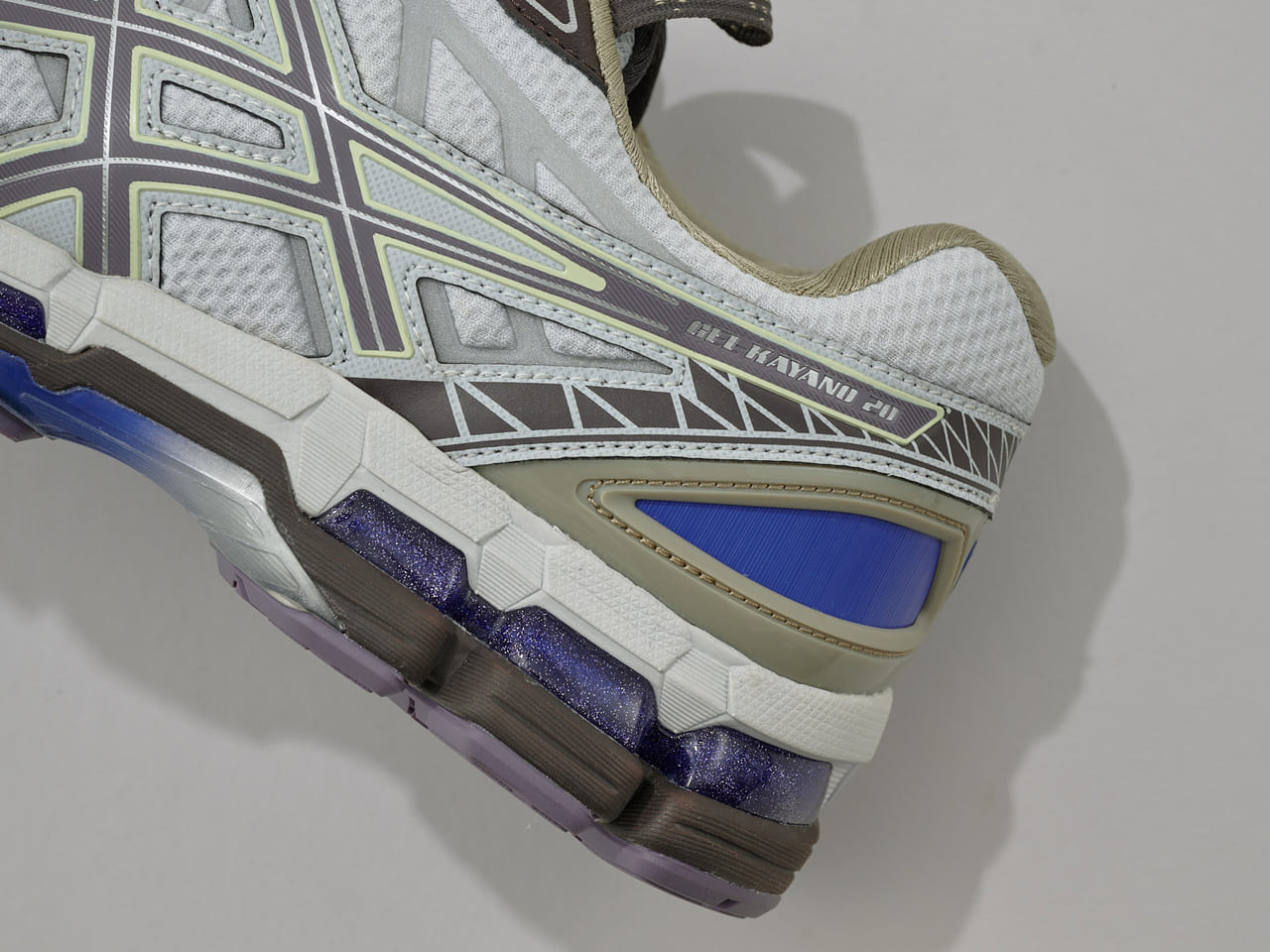 ASICSの新作スニーカー「UB10-S GEL-KAYANO 20」