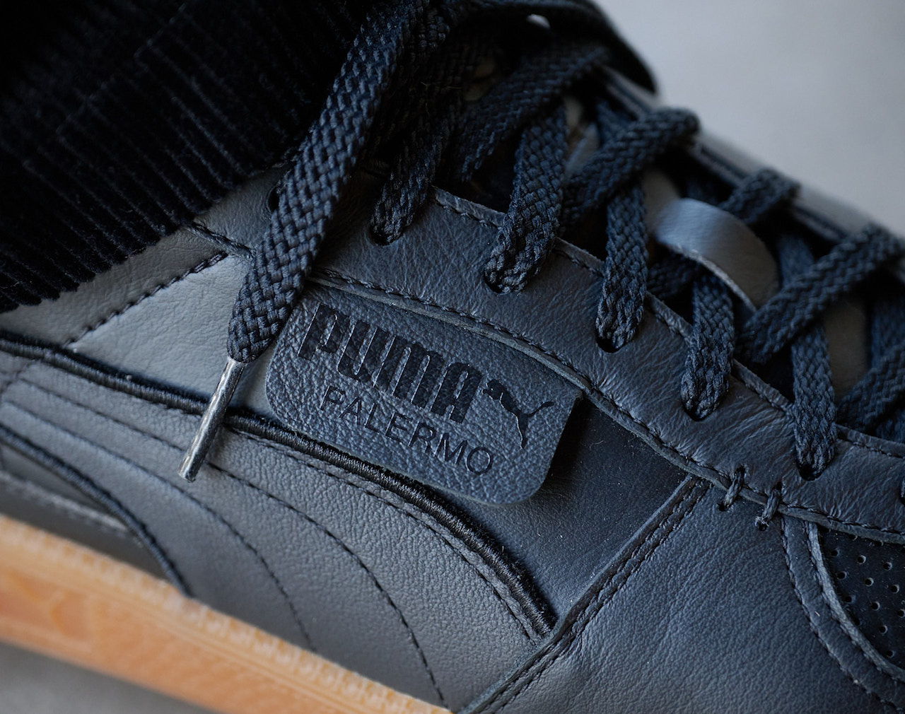 PUMA　Exclusive PALERMO LTH S&P　ロゴ