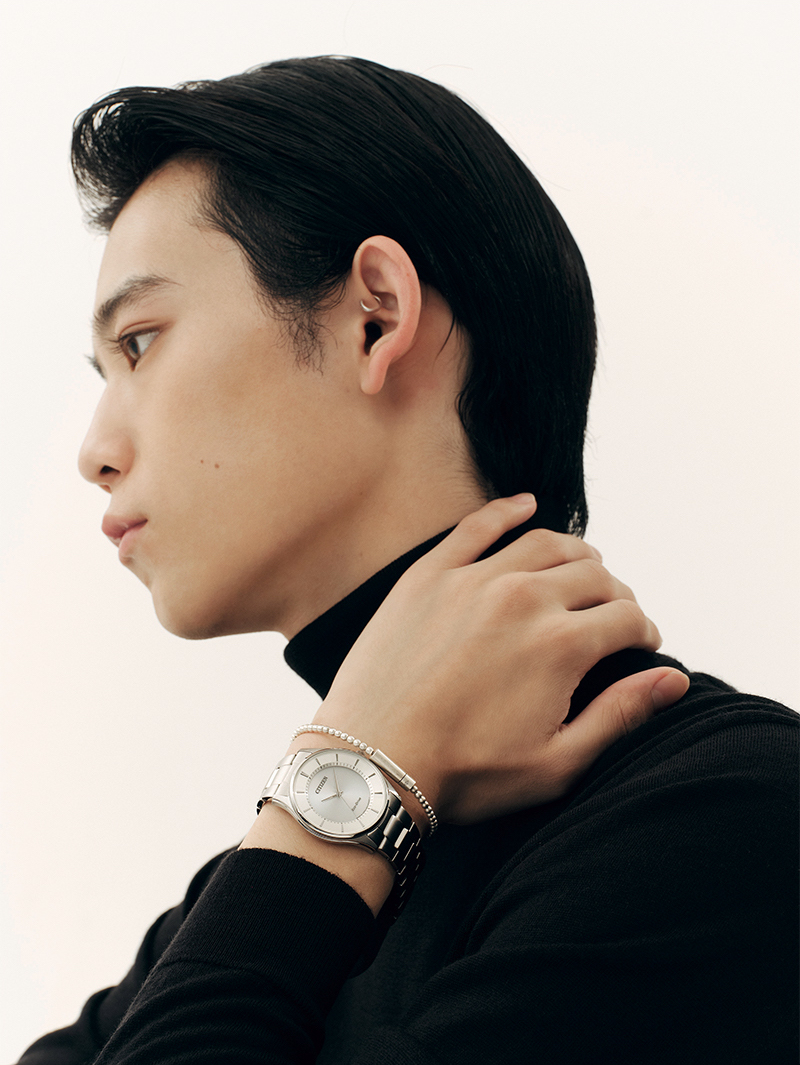 池田尚輝が着用するCITIZEN COLLECTIONの時計とジュエリーWRIST:LE GRAMME ，EAR:AND CLOU