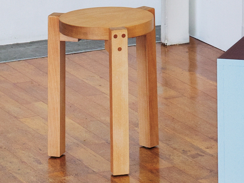 スツール　Marcenaria Baraúna Girafa Stool