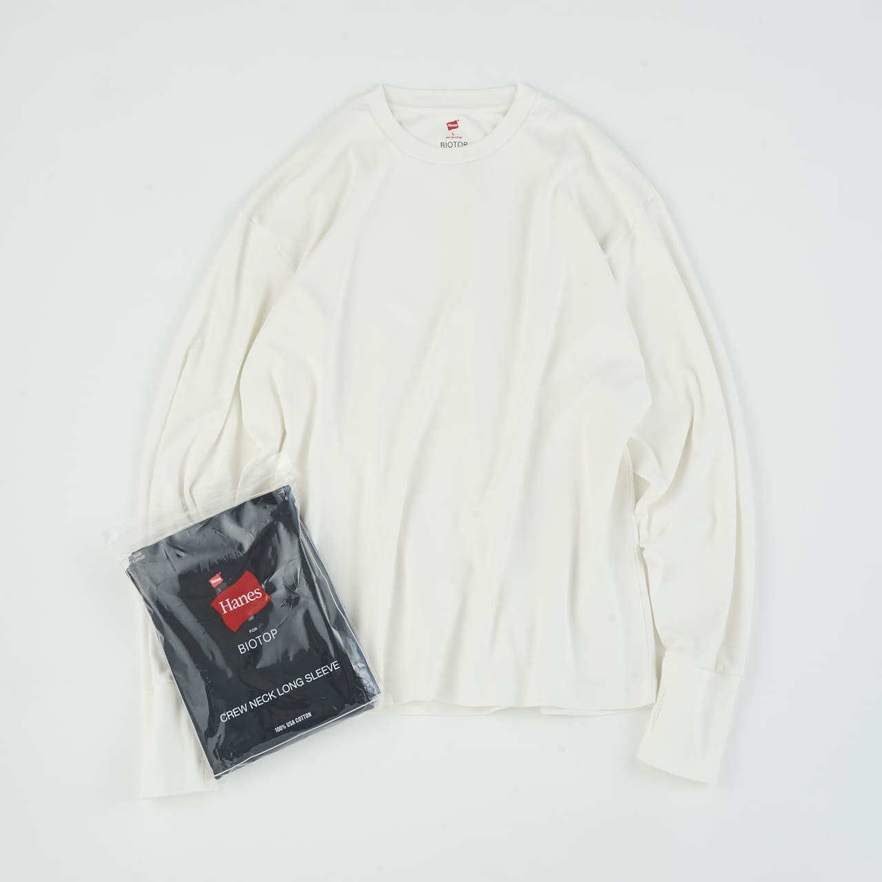 Hanes for BIOTOPの「EX Comfort Crew Neck Pullover with Thumbhole」