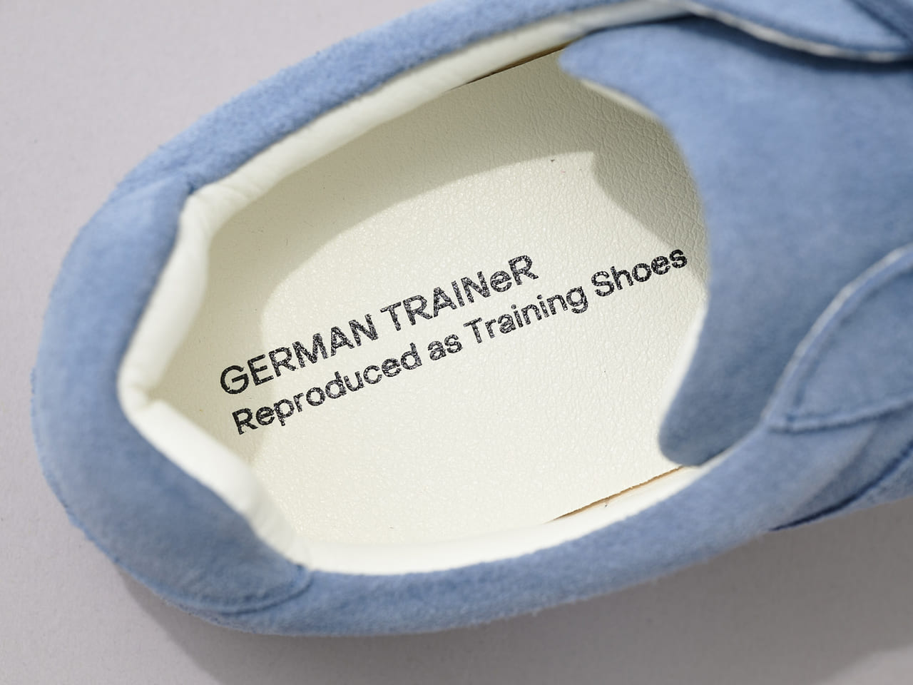 GERMAN TRAINeR for green label relaxingの新作スニーカー「GERMAN TRAINER SUEDE」インソール