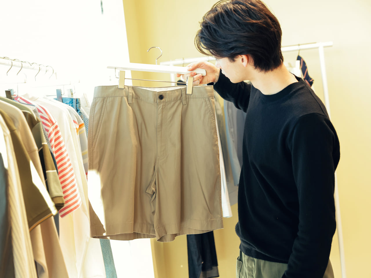 UNIQLO and JW ANDERSON チノショーツ