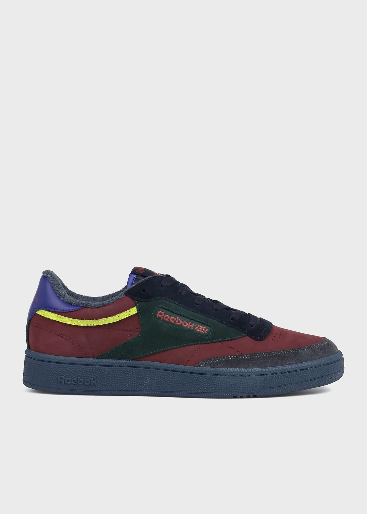 PAUL SMITH AND REEBOK COLLABORATE ON EXCLUSIVE CLUB C 85 COLLECTION ‘Paul Smith + Reebok CLUB C 85 VINTAGE’　リーボック　ポール・スミス コラボ　ブラウン　側面