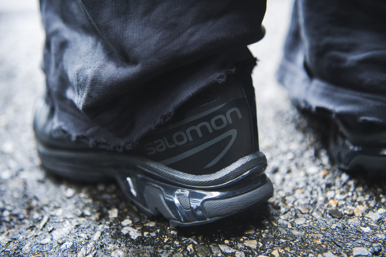 SALOMON 「XT-6」サロモン 黒　スニーカー　アウトドア　ヒール　ロゴ