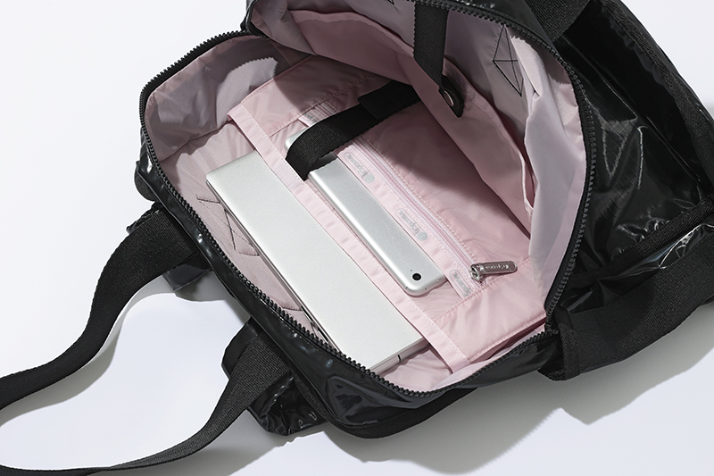 レスポートサック「ひとりっぷ」コラボバッグ　URBAN EDITOR’S BACKPACK3の内ポケット収納　パソコン用スリーブ