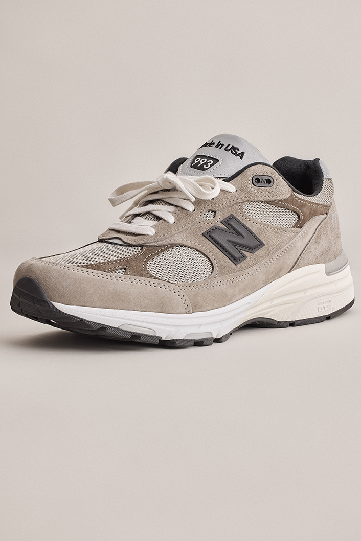 New Balance　ニューバランス　ジョウンド　JJJJound　コラボ　スニーカー　側面　斜め