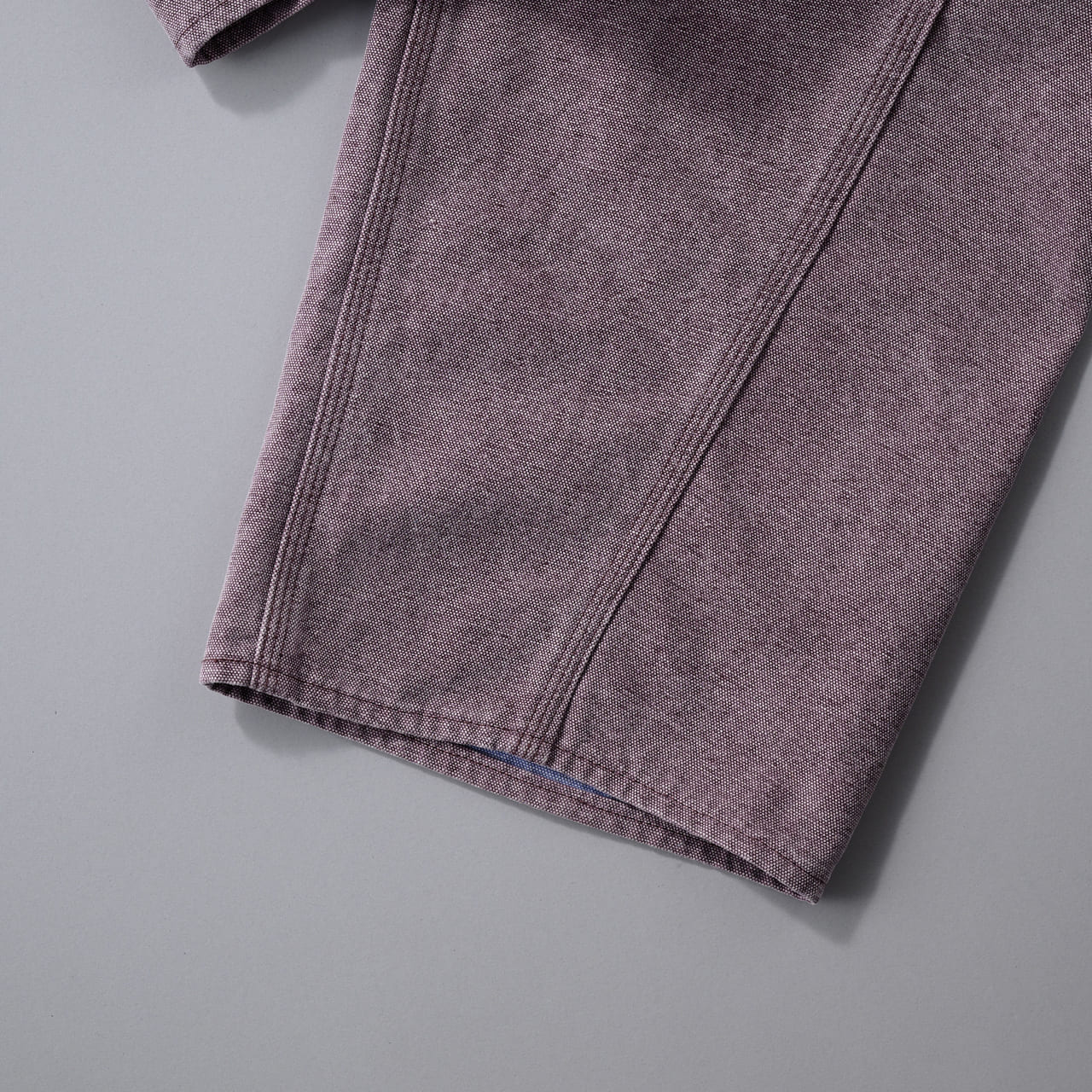 オーラリーのWASHED ORGANIC CANVAS PANTS　auralee パープル　ぶどう色　裾のライン