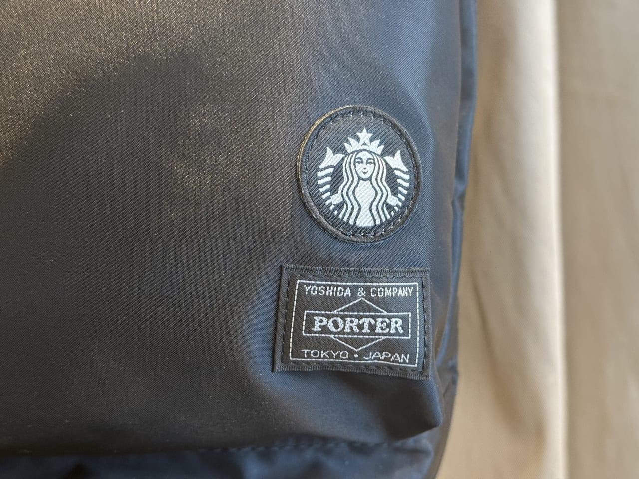 PORTER コーヒービーンシェイプ ヘルメットバッグ　ロゴ