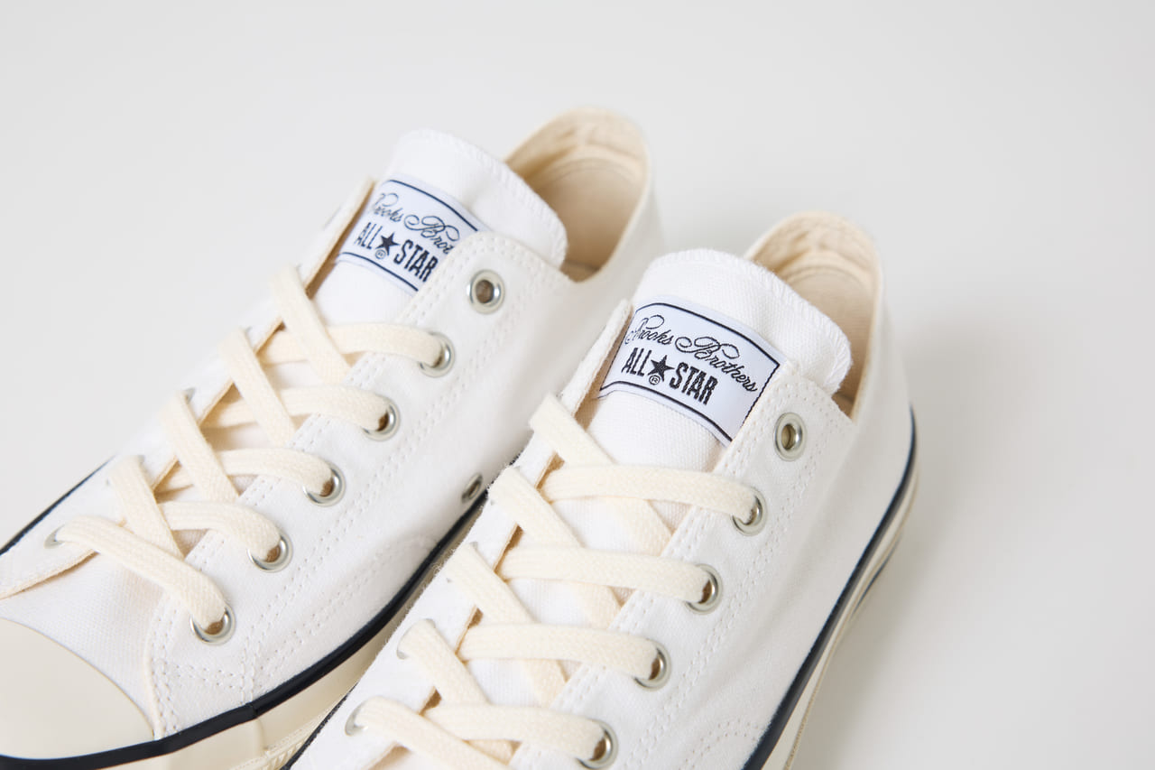 Brooks Brothers  CONVERSE 米国ブランド ユニセックス　限定コラボスニーカー2 型　ホワイト　ロゴ　シューレース