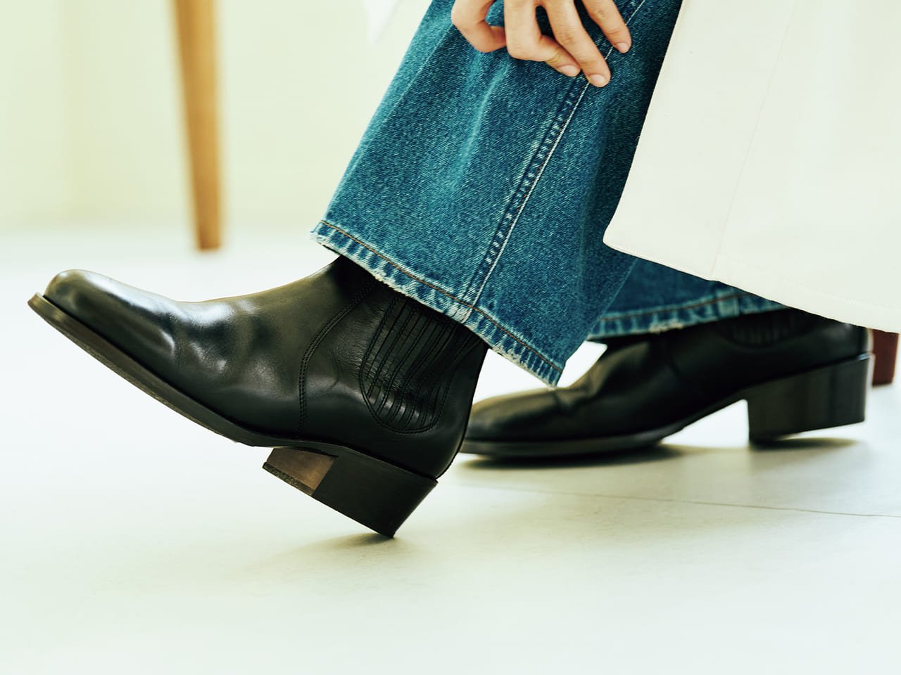 LEMAIREの新作ブーツ「CHELSEA BOOTS」