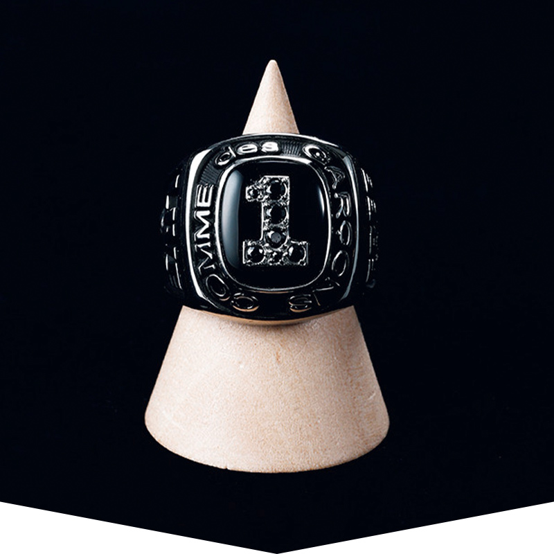 COMME des GARÇONSのChampion Ring