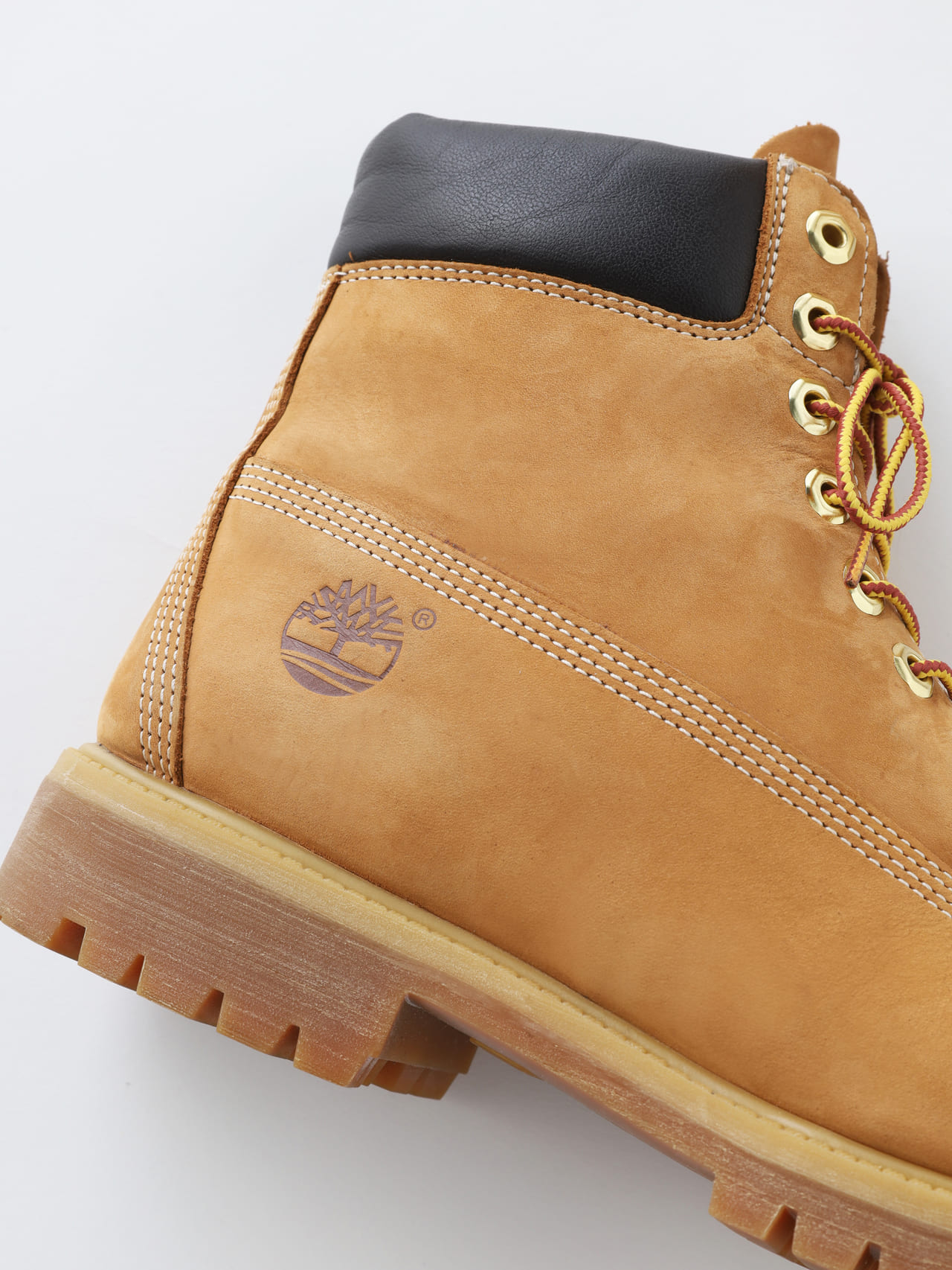 Timberlandの6インチ プレミアム ウォータープルーフ ブーツのロゴ