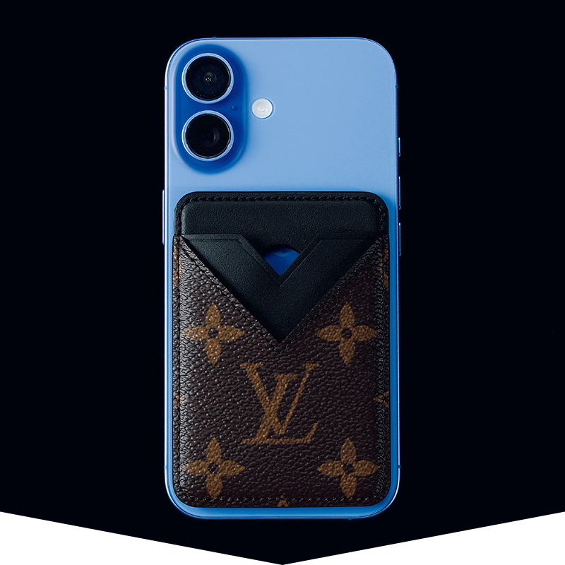 LOUIS VUITTONのPorte Cartes Magnet