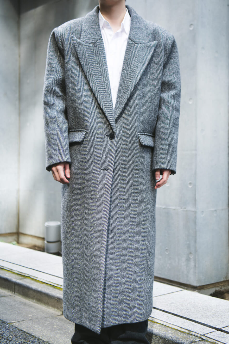 豊田裕大の私服スナップ、アウター全景